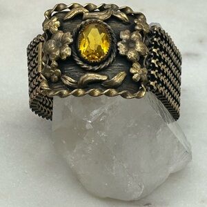 Vintage Floral Mesh Gold Tone Bracelet